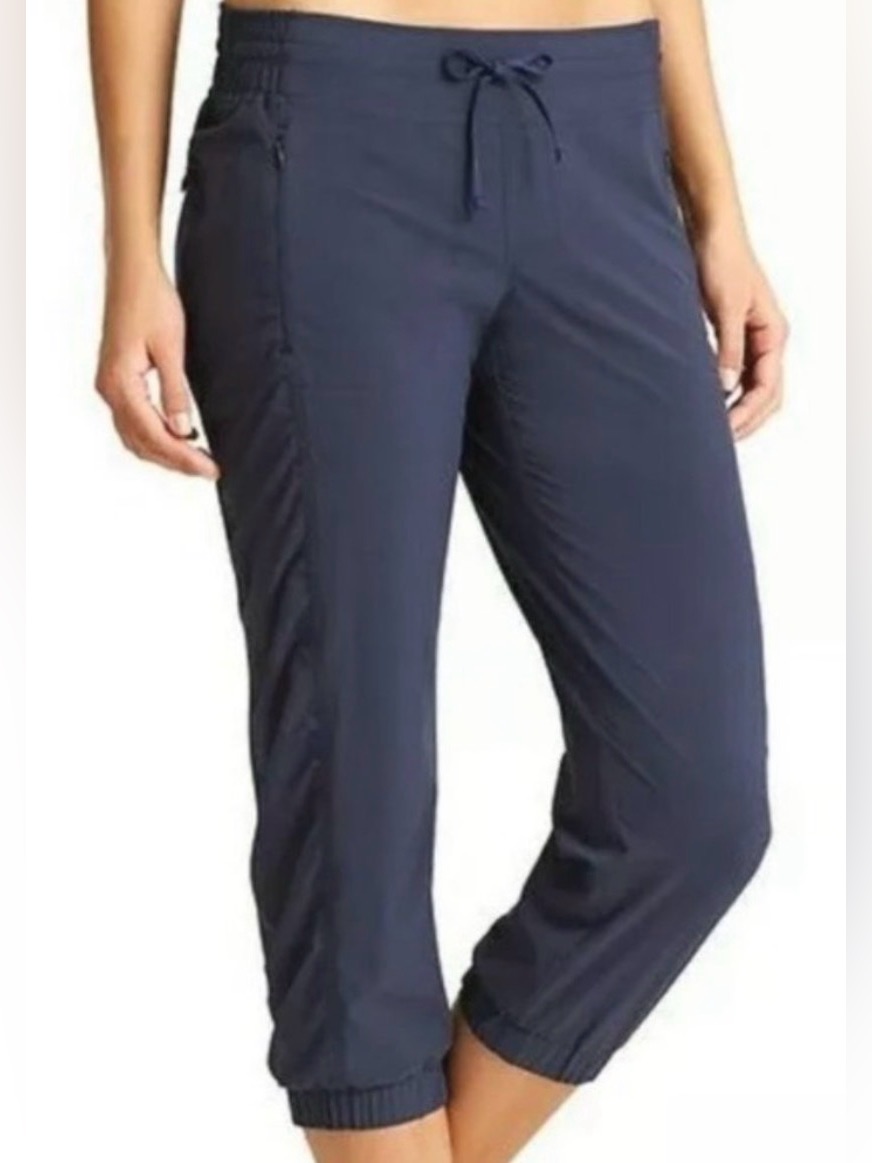Athleta La Viva Crop